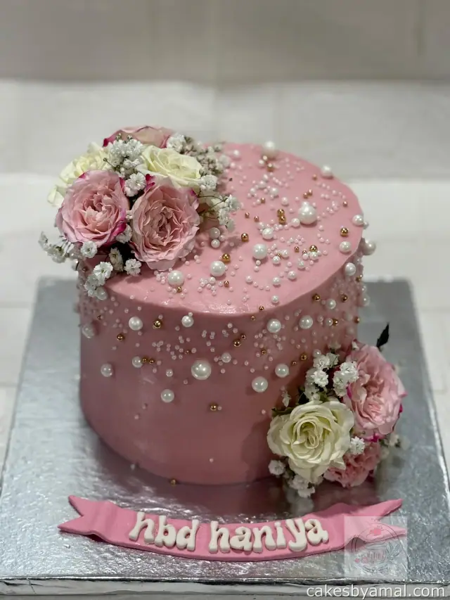 Custom Cakes by Cakes by Amal, customer order gallery image 002